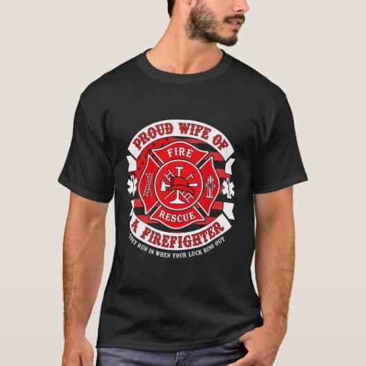 Terug Print Brandweerman Trots Vrouw Brandweerman  T-shirt (Voorkant)