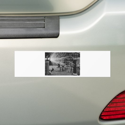 tesla bumpersticker (Op auto)