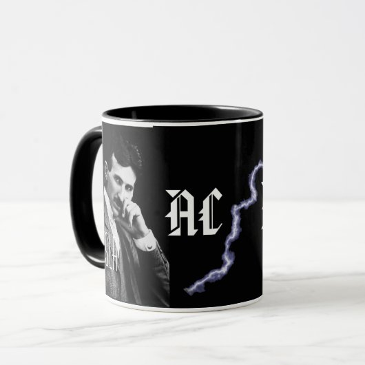 Tesla vs Edison Mok (Voorkant links)