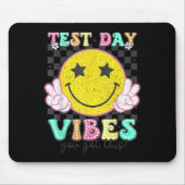Test Day Vibes You Got This Retro Groovy Testing D Muismat (Voorkant)