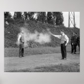 Testing Bulletproof Vest, 1923.  foto Poster (Voorkant)