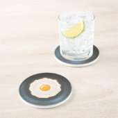 Testy Fried Egg in Skillet Pan Zandsteen Onderzetter (Zijkant)