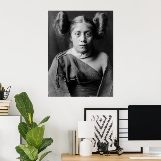 Tewa Indian Maiden, begin jaren '00 Poster (Thuiskantoor)