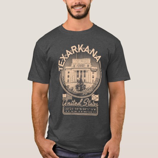 TEXARKANA ARKANSAS - STAATLIJN AVENUE T-SHIRT (Voorkant)