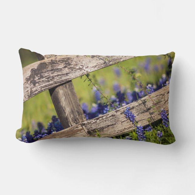 Texas Bluebonnets rond een landhek Kussen (Voorkant)