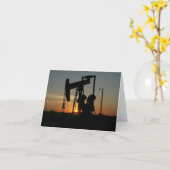 Texas Oil Pumpjack Silhouette bij Sunset Kaart (Gele Bloem)