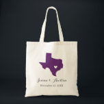 Texas Wedding Welkom Tote Bag<br><div class="desc">Welkom uit de stadsuittrouwgasten met een tas vol snacks en een persoonlijke behandeling met de staat waar je gaat trouwen, de bruid- en bruinnamen en de trouwdatum. Klik op Aanpassen om het hart te verplaatsen naar elke stad of locatie op de staatskaart. Gebruik de ontwerphulpmiddelen om de monogram tekstdoopvonten en...</div>