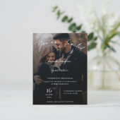 Text Overlay Monogram Foto Weddenschap Briefkaart (Staand voorkant)