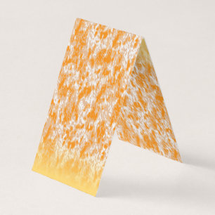 Textielpatroon met een levendig oranje en goud kaart