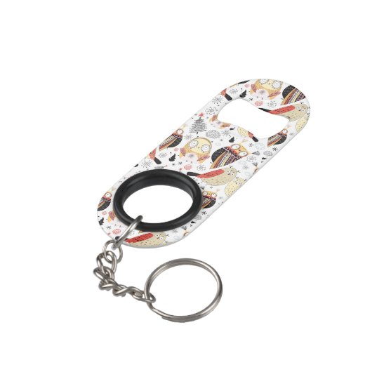 Textuur grappige uil sleutelhanger flessenopener (Achterkant Gekanteld)