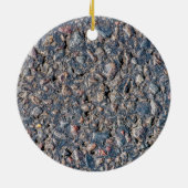 textuur van asfalt en keeltjes keramisch ornament (Achterkant)