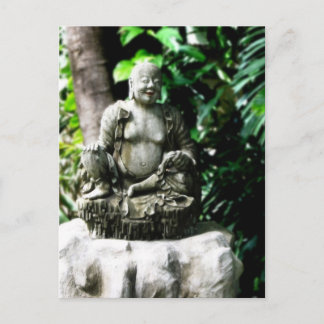 Thai Laughing Buddha in tuin Briefkaart