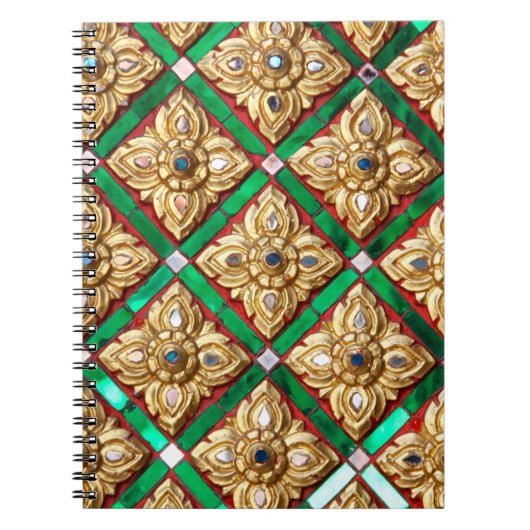 Thai pattern inside wall of Thai templethailand a Notitieboek (Voorkant)