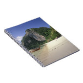 Thailand, Andamanzee, Ko Phi Phi-eiland, Strand Notitieboek (Rechterzijde)
