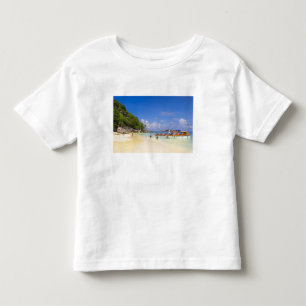 Thailand, Andamanzee. Passagiers aan land bij Kinder Shirts