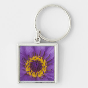 Thailand, Bangkok, Paarse en gele lotus Sleutelhanger