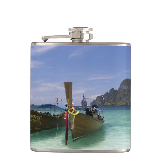 Thailand, Phi Phi Don-eiland, Yong Kasem-strand, Heupfles (Voorkant)