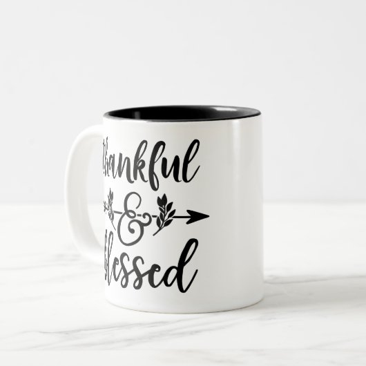 Thankful & Blessed Tweekleurige Koffiemok (Voorkant links)
