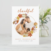 Thankful Script Fall Botanicals Photo Thanksgiving Feestdagenkaart (Staand voorkant)