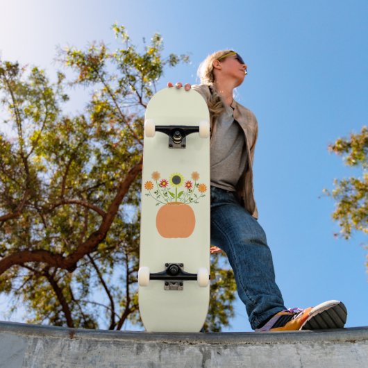 Thanksgiving bloemen in pompoen persoonlijk skateboard (Buiten 1)