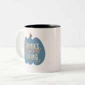 Thanksgiving Dinner Blauwe Pompoen Koffiemok Tweekleurige Koffiemok (Voorkant links)