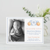 Thanksgiving Pompoen Monogram Dankbare Baby Geboor Aankondiging (Staand voorkant)