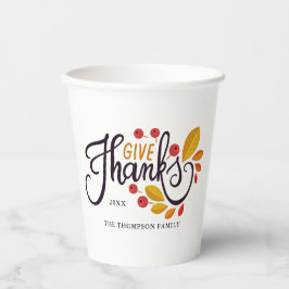 Thanksgiving van herfst-bladeren en bessen papieren bekers