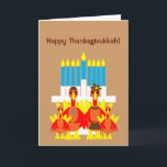 Thanksgivukkah Funny Turkije Familie Wenskaart Feestdagen Kaart<br><div class="desc">Een humoristisch origineel c.a.teresa-wenskaart of een uitnodiging van een kalkoenfamilie gekleed in hun vakantiedruk voor een menora. De perfecte kaart om de combinatie van Thanksgiving en Chanoeka te vieren die dit jaar samen zullen vallen. Deze kleurrijke feestkaarten kunnen ook aan de binnenkant worden aangepast met je eigen foto of bericht!...</div>