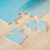 Thatched Umbrella op Turquoise tropisch strand Legpuzzel (Zijkant)