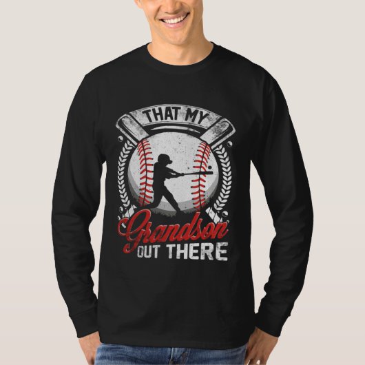 That's My Grandson Out There Baseball Grandma Moth T-shirt (Voorkant)