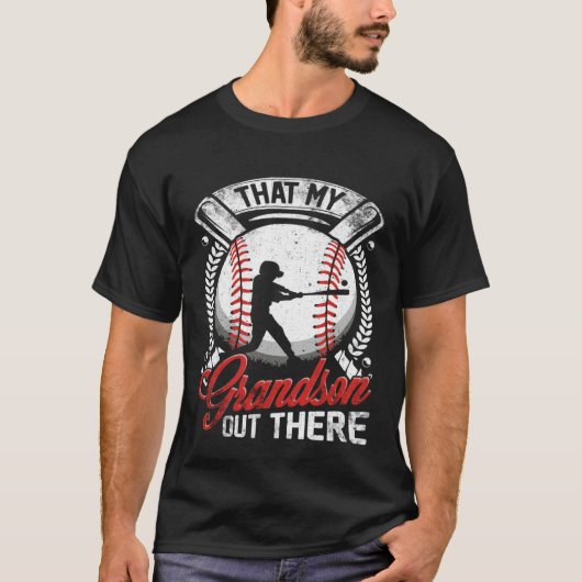 That's My Grandson Out There Baseball Grandma Moth T-shirt (Voorkant)