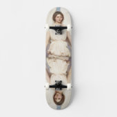 Thayer's engel skateboard (Voorkant)