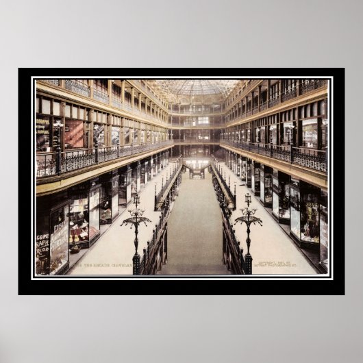 The Arcade in Cleveland rond 1900 Poster (Voorkant)
