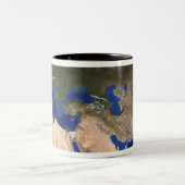 The Blue Marble Next Generation Earth 2 Tweekleurige Koffiemok (Center)