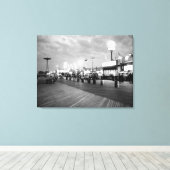 'The Boardwalk at Night' Canvasprint met lijst Canvas Afdruk (Insitu (Houten vloer))