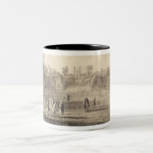 The Bowling Green te Claremont, 1738 (graving) Tweekleurige Koffiemok (Center)