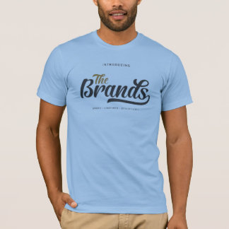 “The Brands” lettering. Gedrukt op een zachte,  T-shirt