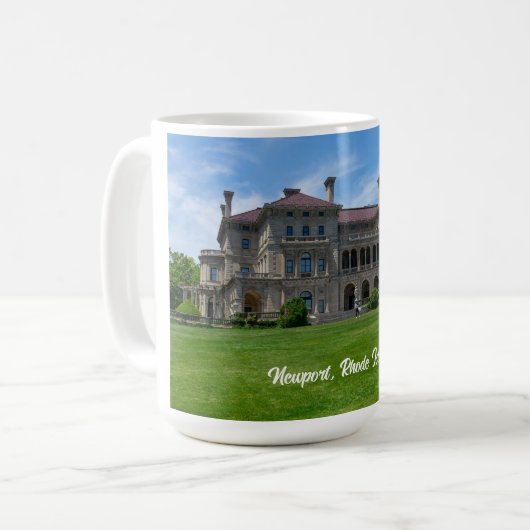 The Breakers: Een verguld meesterwerk in Newport Koffiemok (Voorkant links)