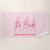 "The Bride" gepersonaliseerde roze strandlaken | T (Voorkant)