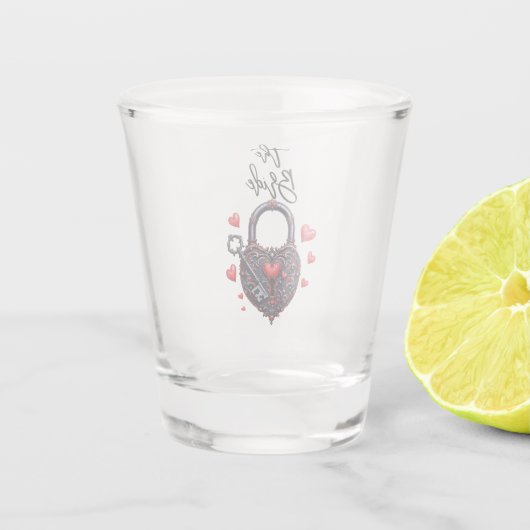 The Bride Goth Heart Lock and Key Shot Glas (Achterkant)