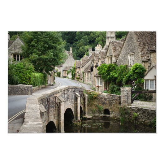 The bridge in Castle Combe, UK print Foto Afdruk (Voorkant)