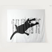 The cat hangs on musical notes wandkleed (Voorkant (horizontaal))