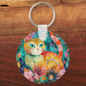 The Cat with Striking Green Eyes in Flower Garden Sleutelhanger (Voorkant)