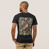The Devourer of Bloom & Bone – Gothic Wearable Art T-shirt (Achterkant volledig)