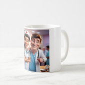 The Dynamic Duo: Mok voor verpleegkundigen en arts (Voorkant rechts)