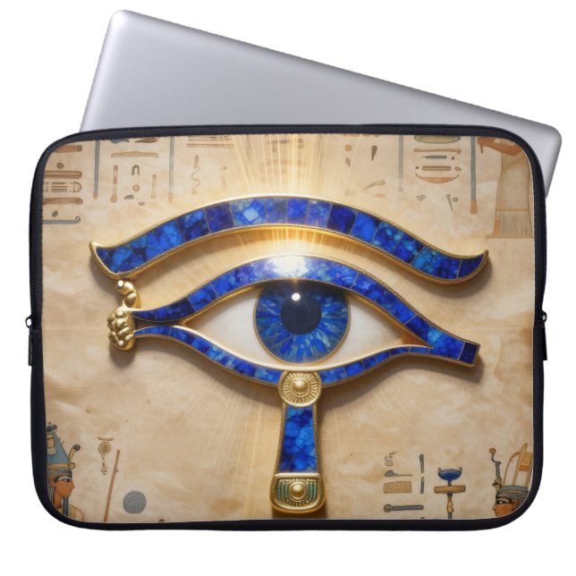 The Egyptian Eye Laptop Sleeve (Voorkant)
