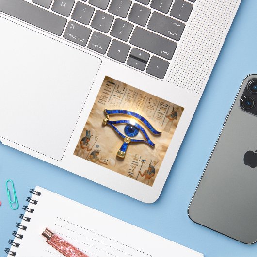 The Egyptian Eye  Sticker (Laptop met iPhone)