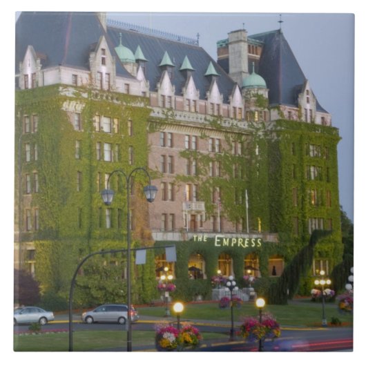 The Empress Hotel aan de binnenhaven in Tegeltje (Voorkant)