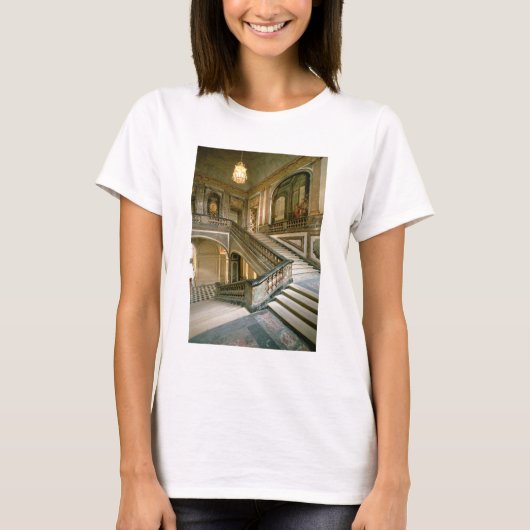 The Escalier de la Reine (Queen's Staircase) 1680 T-shirt (Voorkant)