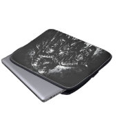 The Fallen Knight door BurnsInHell Laptop Sleeve (Voorkant onderkant)